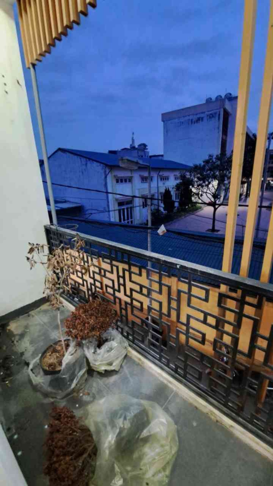 Bán nhà Đông Thiên - diện tích 48m2 4 tầng - Nhà đẹp, vị trí trung tâm - giá 18 tỷ