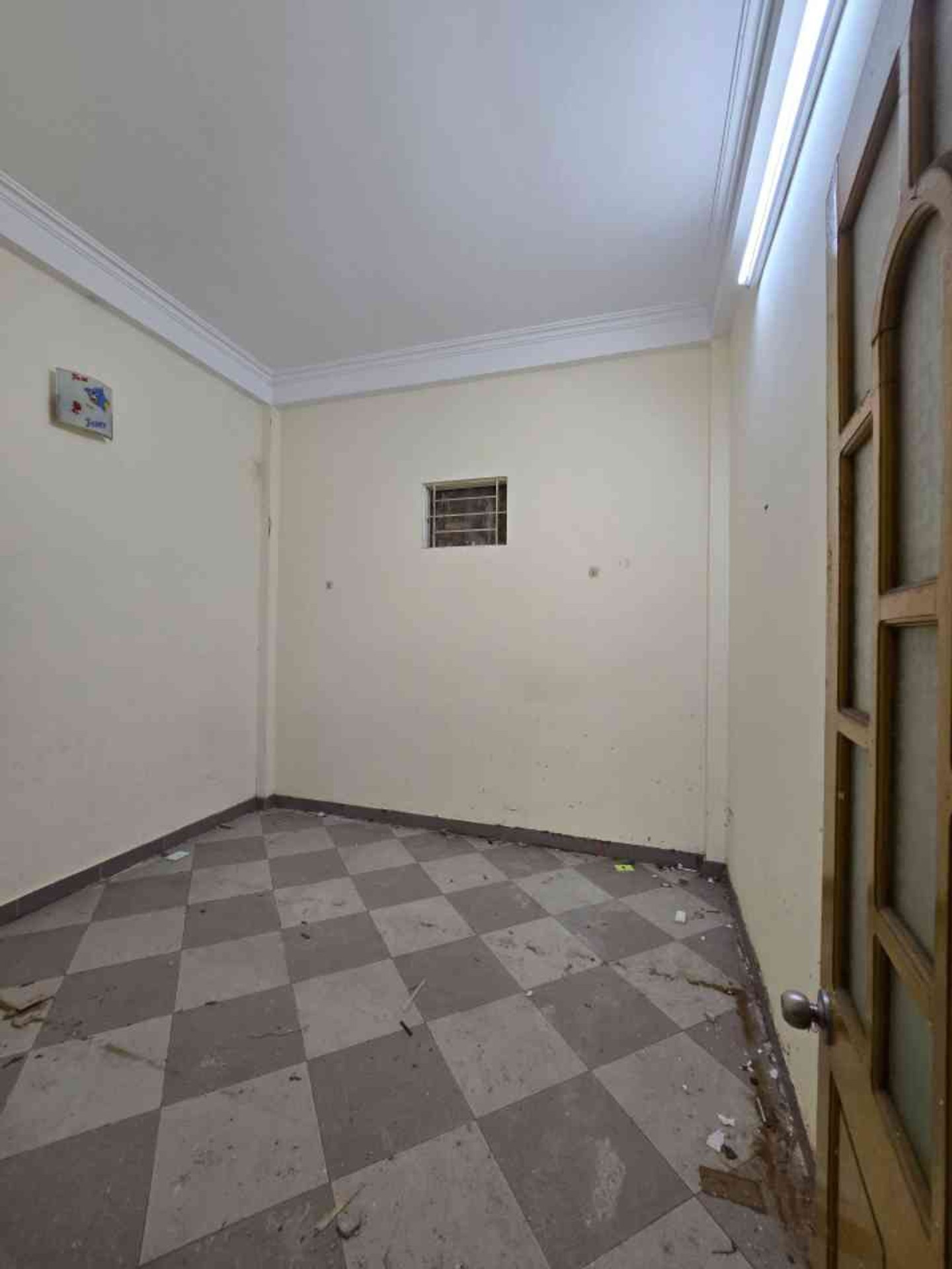 Bán nhà Nguyễn Khoái - diện tích 35m2 4 tầng - View hồ, ô tô đỗ cách nhà 10m - giá 6,3 tỷ