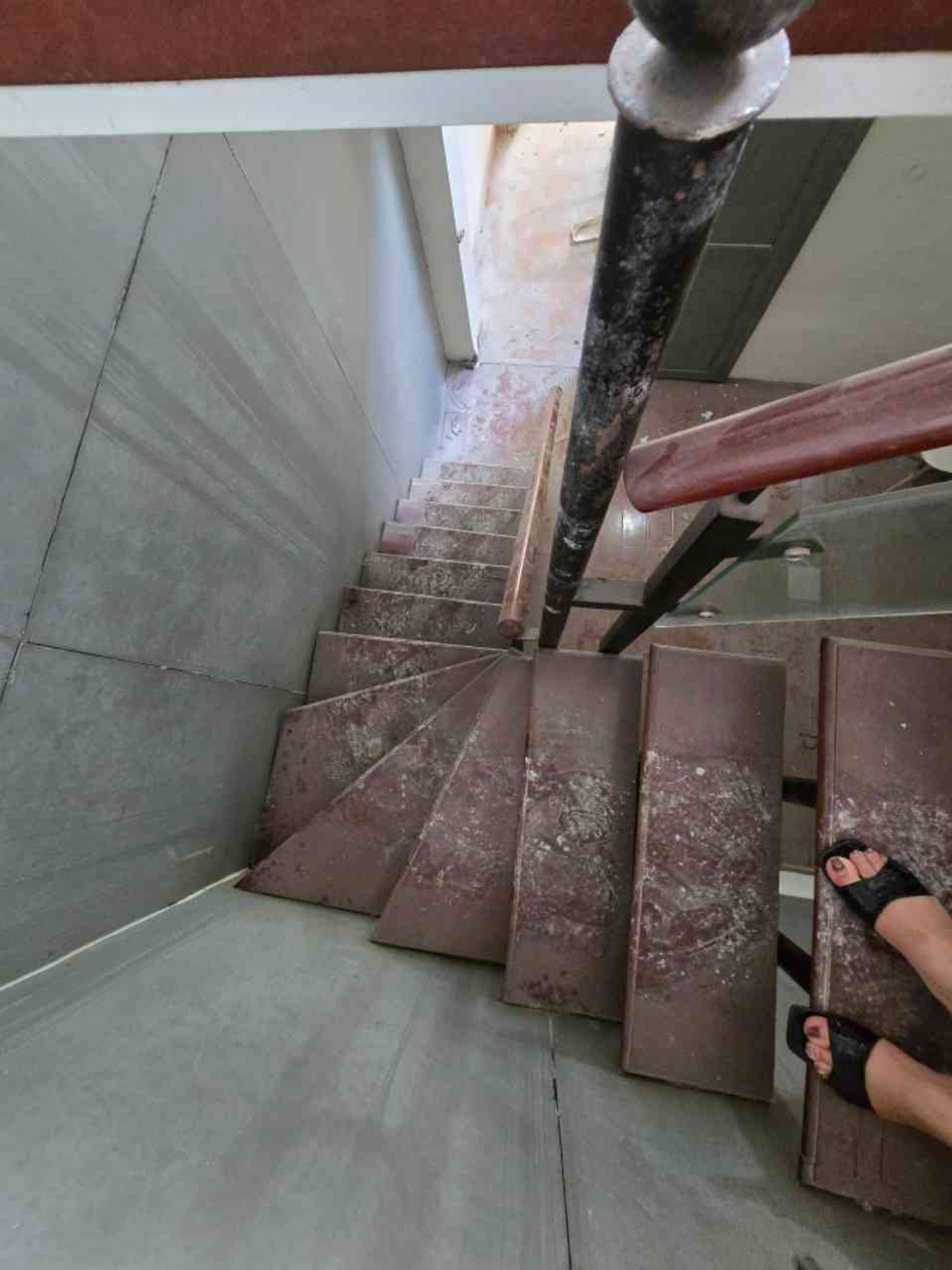 Bán nhà Nguyễn Khoái - diện tích 35m2 4 tầng - View hồ, ô tô đỗ cách nhà 10m - giá 6,3 tỷ