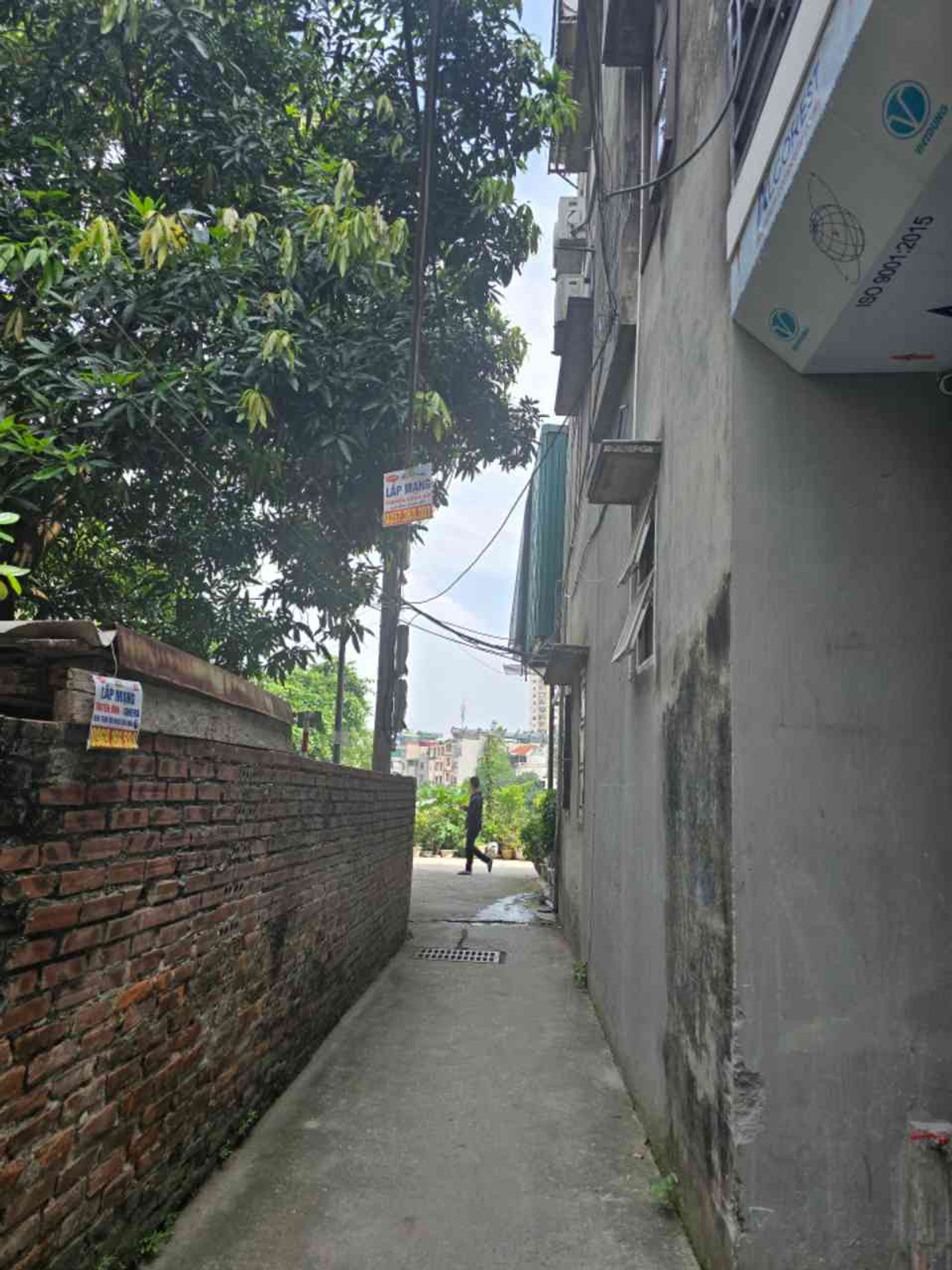 Bán nhà Nguyễn Khoái - diện tích 35m2 4 tầng - View hồ, ô tô đỗ cách nhà 10m - giá 6,3 tỷ