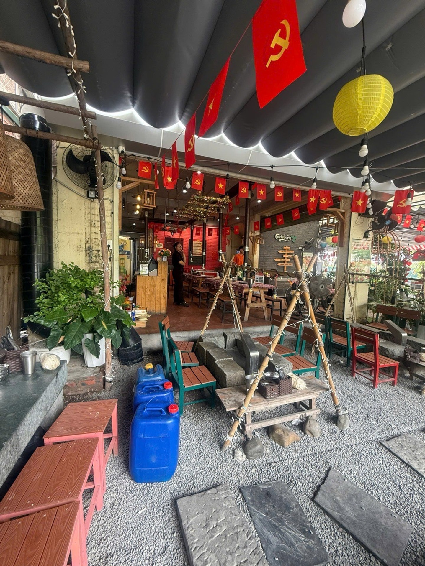 Bán nhà Linh Đàm - diện tích 263m2 4 tầng - Biệt Thư ViP Tây Nam - giá 147 tỷ
