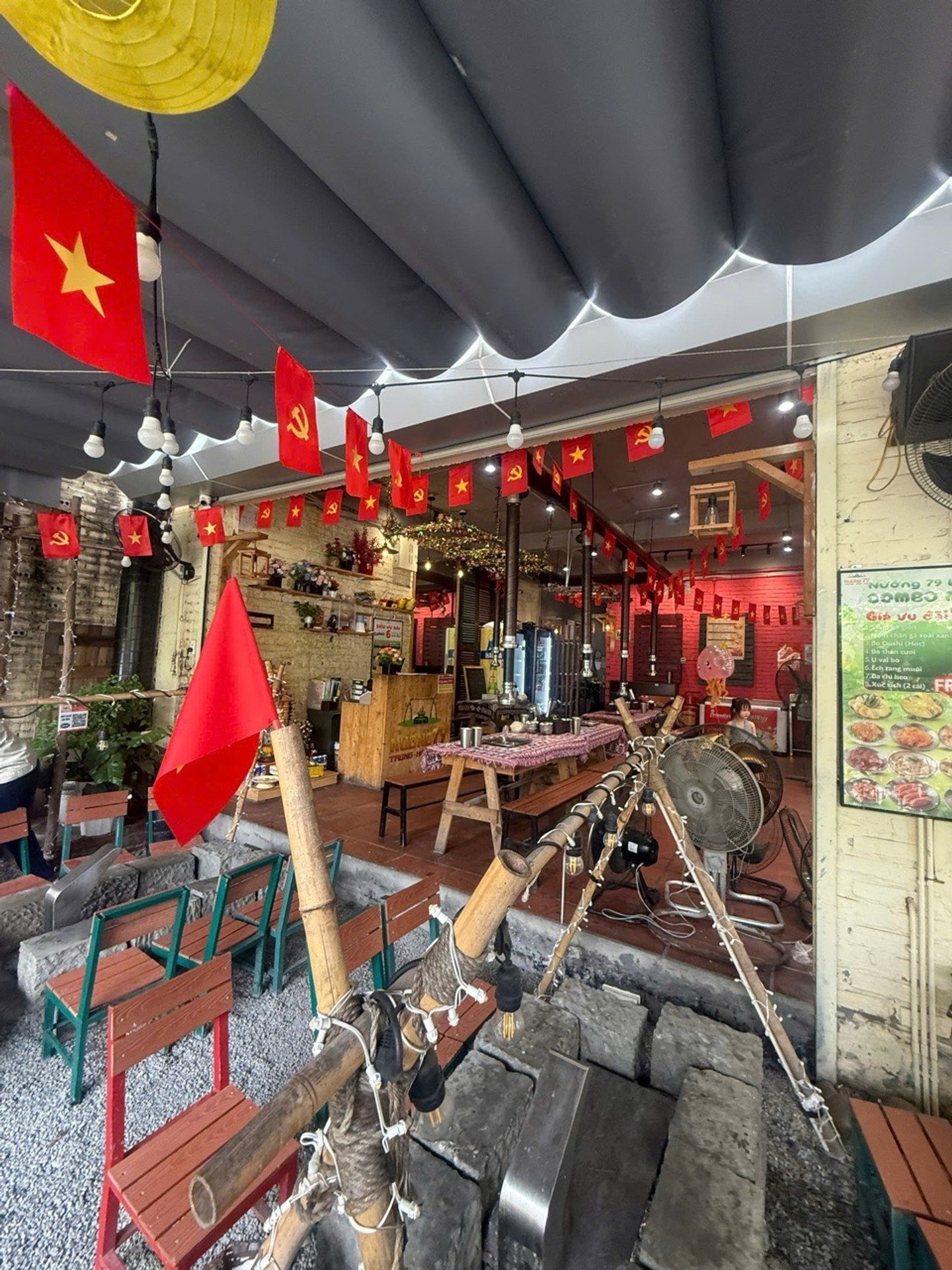 Bán nhà Linh Đàm - diện tích 263m2 4 tầng - Biệt Thư ViP Tây Nam - giá 147 tỷ