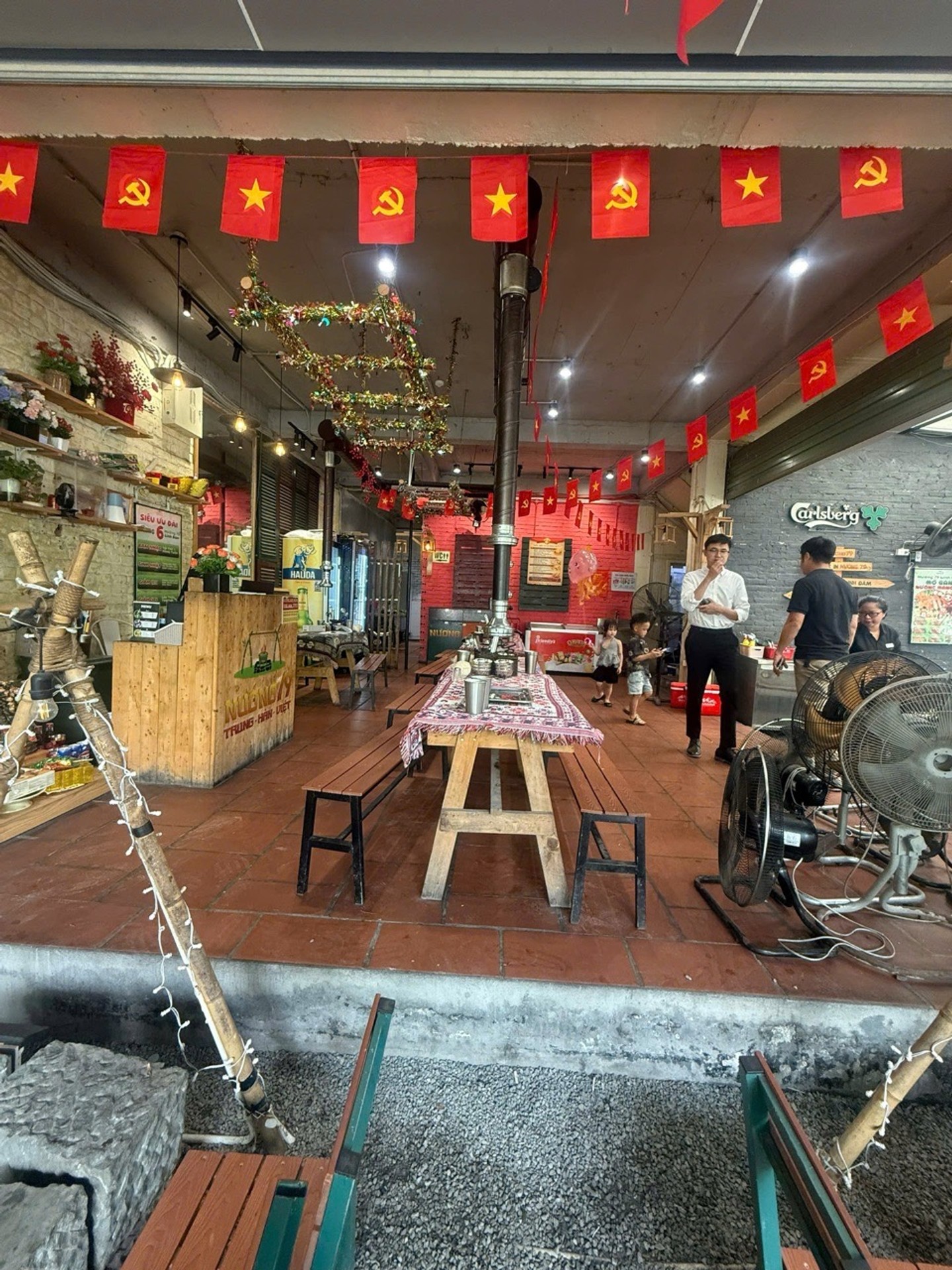 Bán nhà Linh Đàm - diện tích 263m2 4 tầng - Biệt Thư ViP Tây Nam - giá 147 tỷ