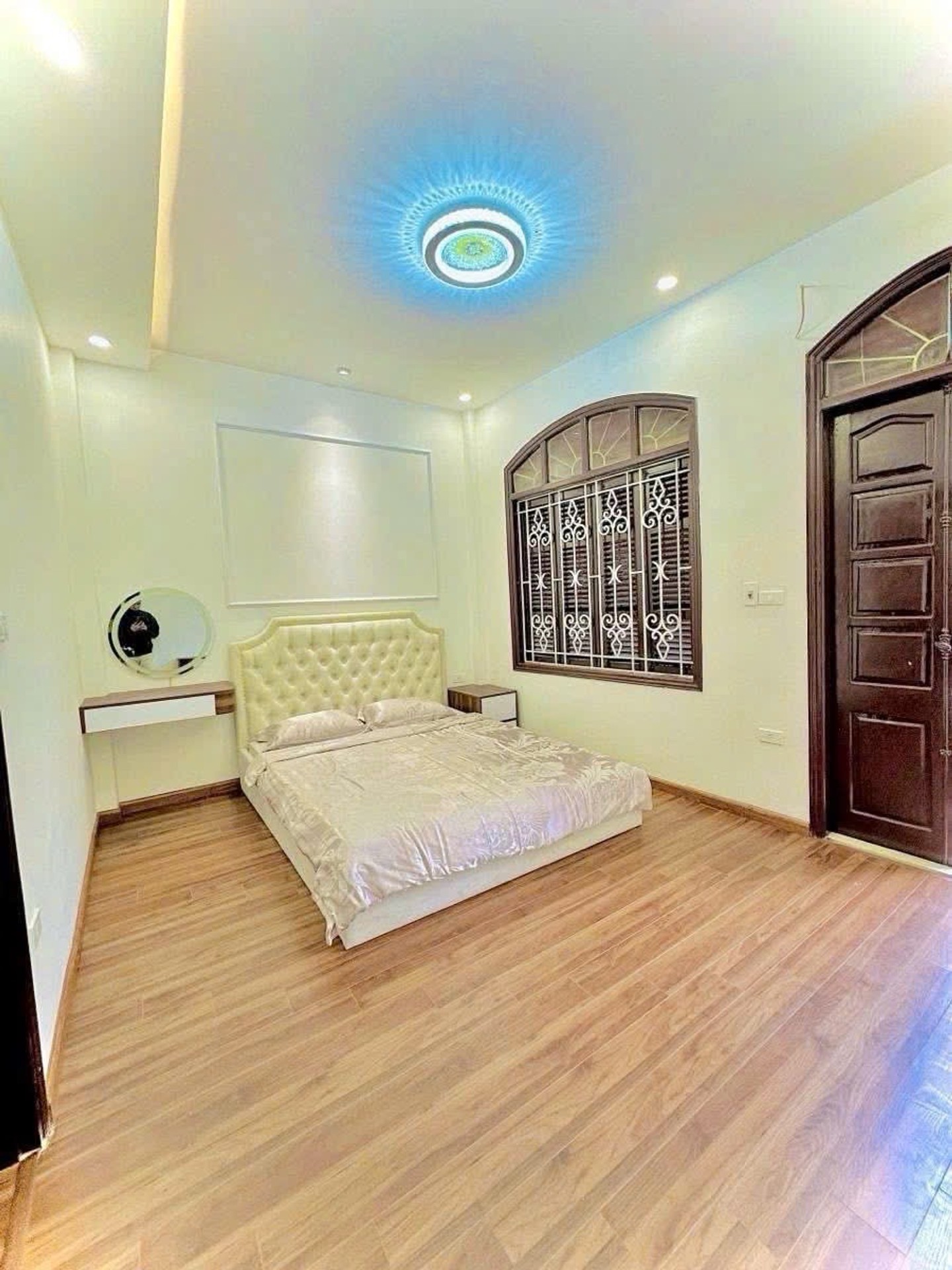 Bán nhà Trương Định - diện tích 34m2 4 tầng - Nhà đẹp, thoáng sáng sạch sẽ - giá 7,8 tỷ