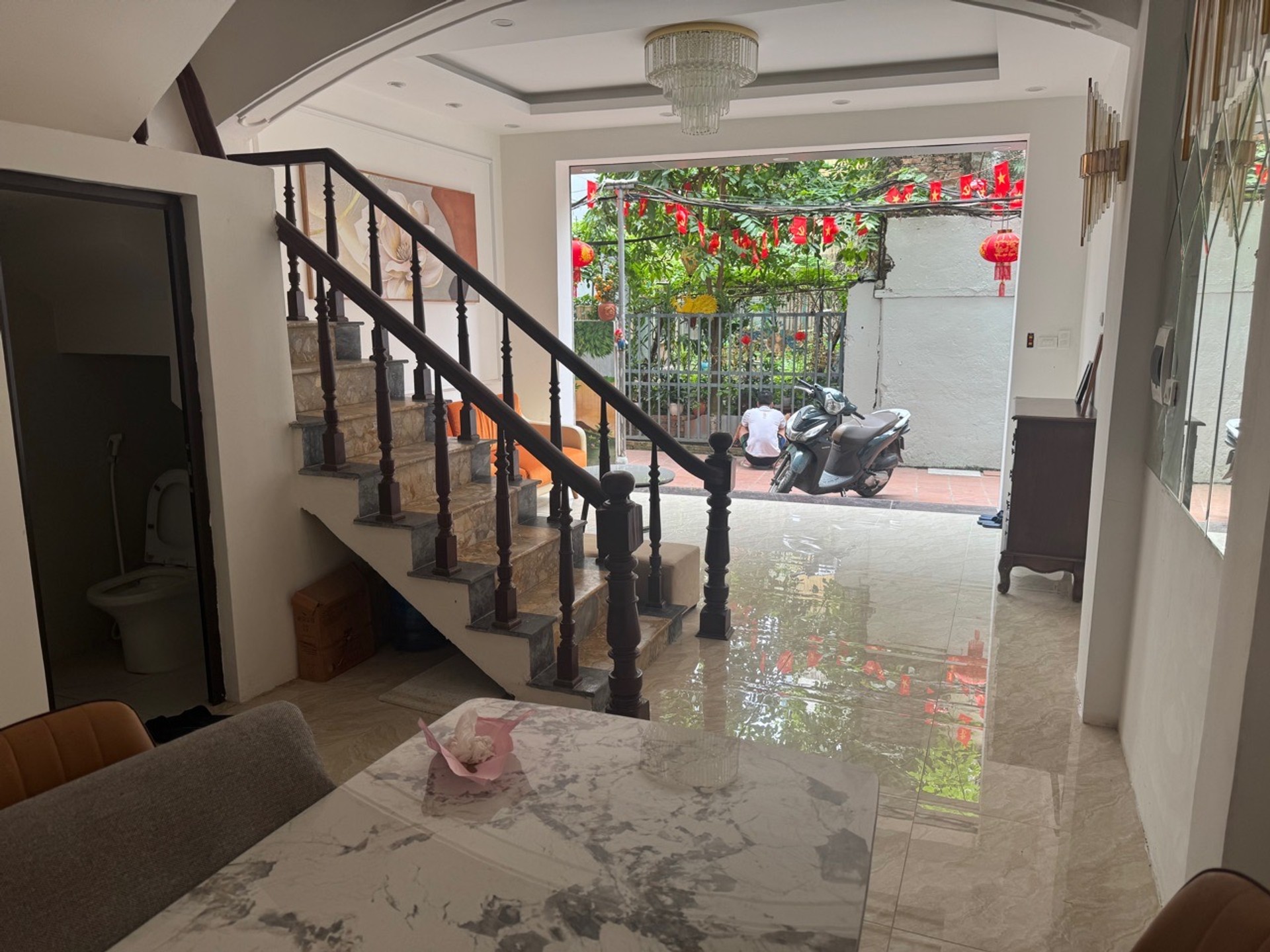 Bán nhà Trương Định - diện tích 34m2 4 tầng - Nhà đẹp, thoáng sáng sạch sẽ - giá 7,8 tỷ