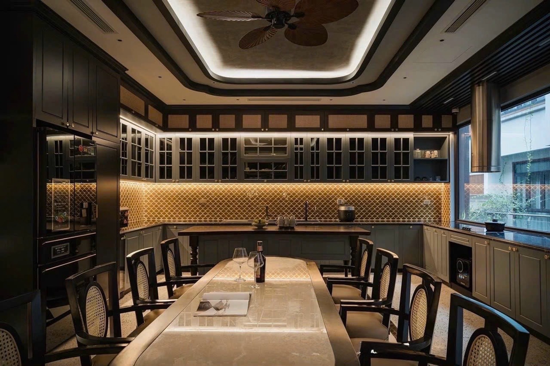 Bán nhà Tô Vĩnh Diện - diện tích 80m2 7 tầng - ô tô tránh - giá 41,8 tỷ