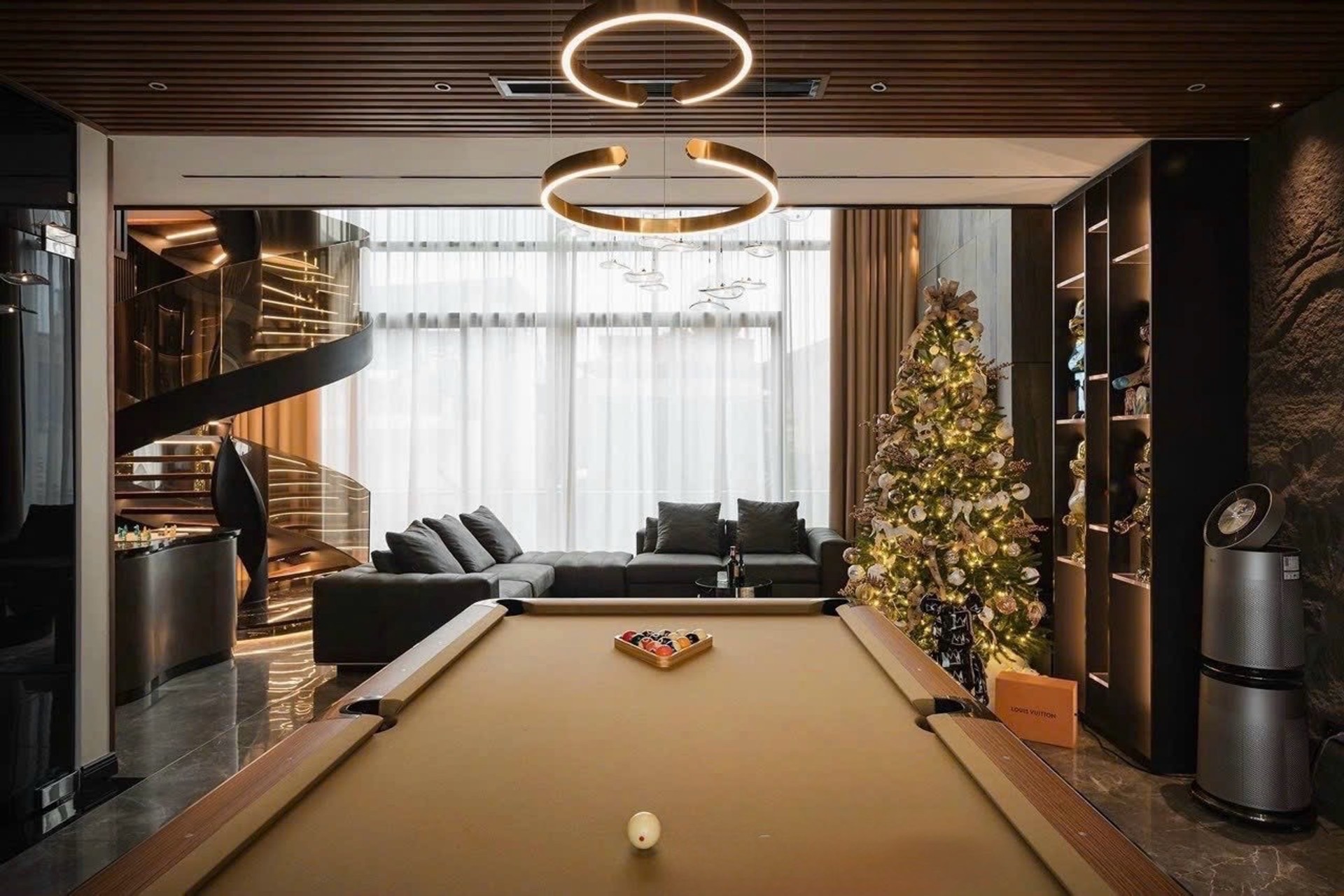 Bán nhà Tô Vĩnh Diện - diện tích 80m2 7 tầng - ô tô tránh - giá 41,8 tỷ