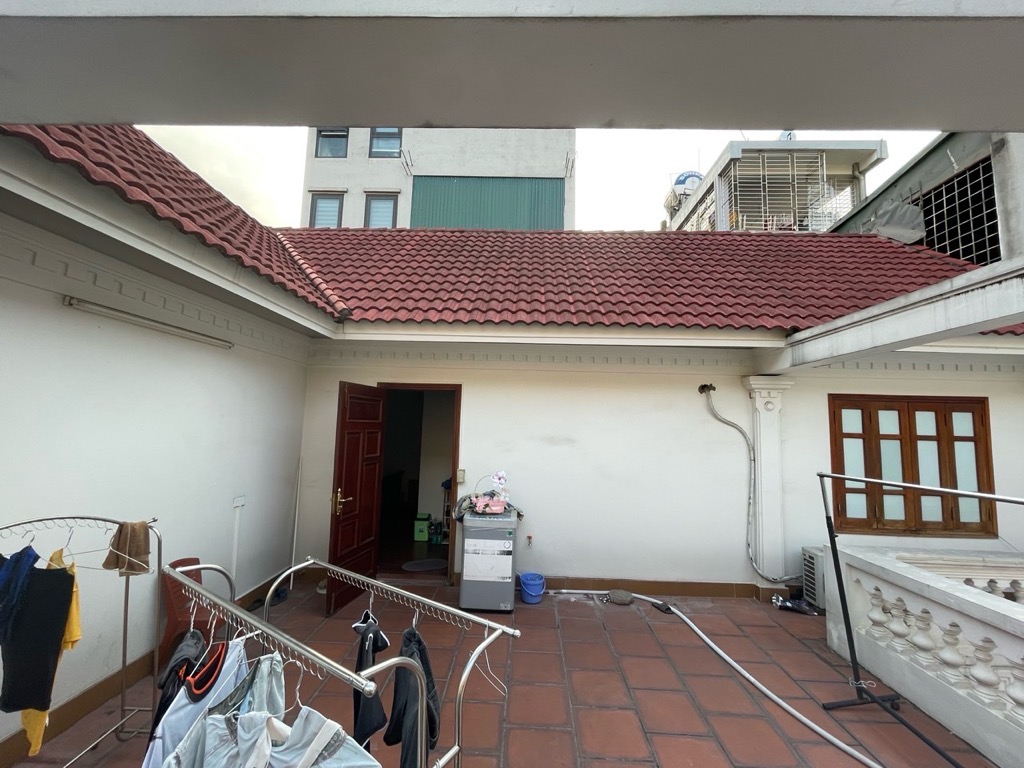 Bán nhà Tam Trinh - diện tích 140.8m2 3 tầng - Nhà đẹp nội thất đồ gỗ nhập khẩu - giá 50 tỷ