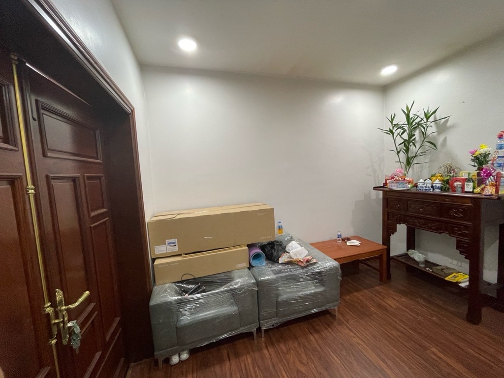 Bán nhà Tam Trinh - diện tích 140.8m2 3 tầng - Nhà đẹp nội thất đồ gỗ nhập khẩu - giá 50 tỷ