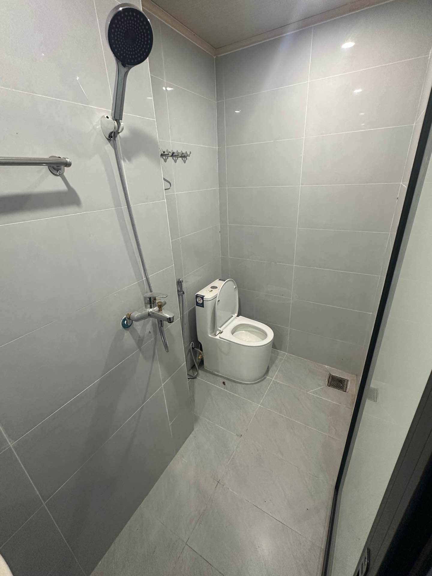 Bán nhà Lê Trọng Tấn - diện tích 80m2 4 tầng - Lô góc thoáng sáng - giá 8,1 tỷ