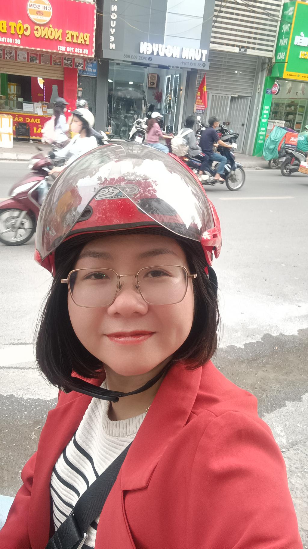 Bán nhà Thái Thịnh - diện tích 83.8m2 4 tầng - Mặt phố hiếm nhà bán - giá 31 tỷ