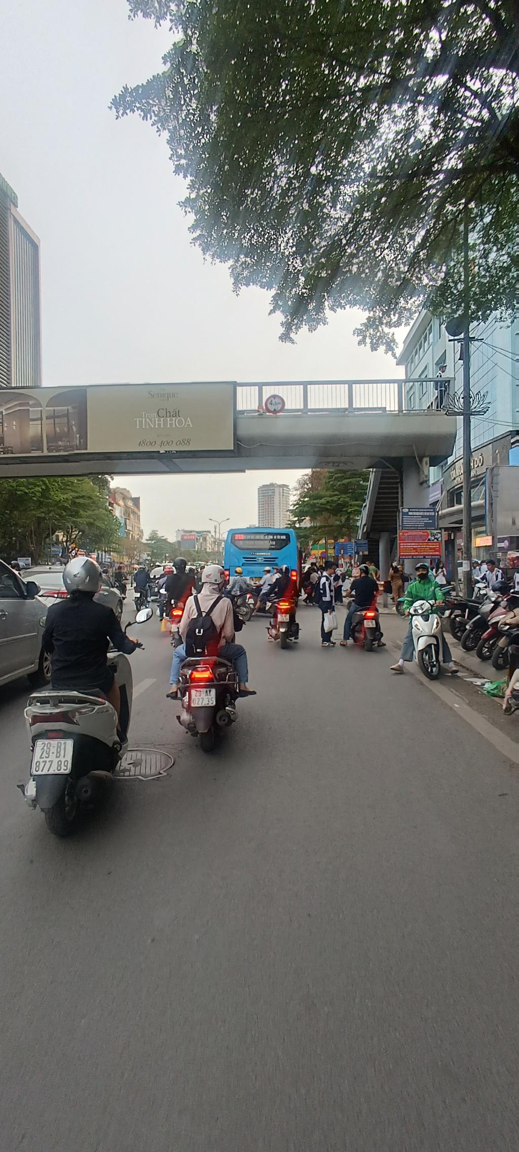 Bán nhà Thái Thịnh - diện tích 83.8m2 4 tầng - Mặt phố hiếm nhà bán - giá 31 tỷ