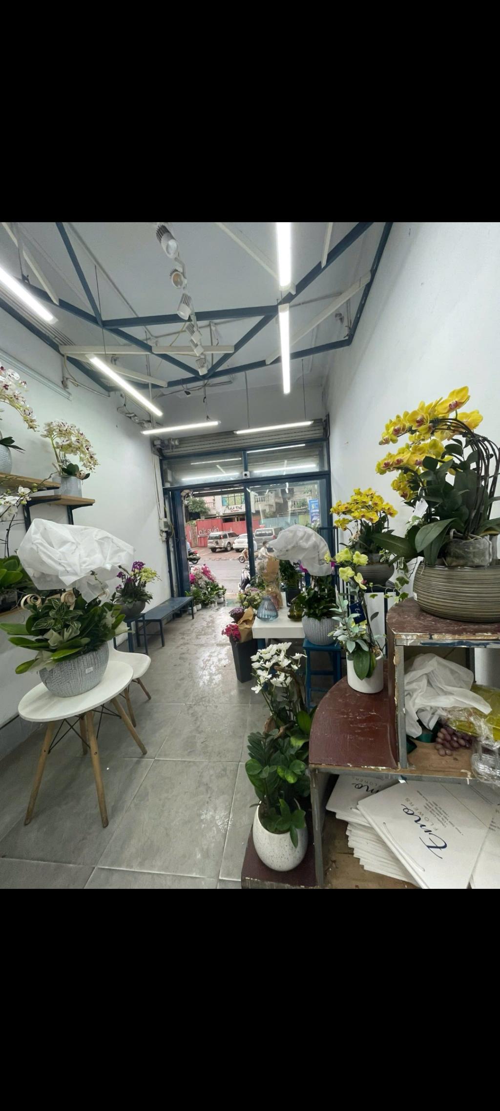 Bán nhà Thái Thịnh - diện tích 83.8m2 4 tầng - Mặt phố hiếm nhà bán - giá 31 tỷ