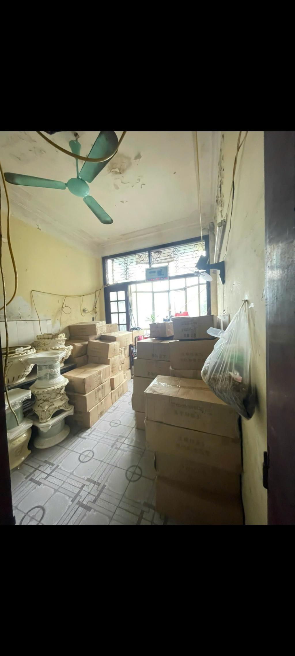 Bán nhà Thái Thịnh - diện tích 83.8m2 4 tầng - Mặt phố hiếm nhà bán - giá 31 tỷ