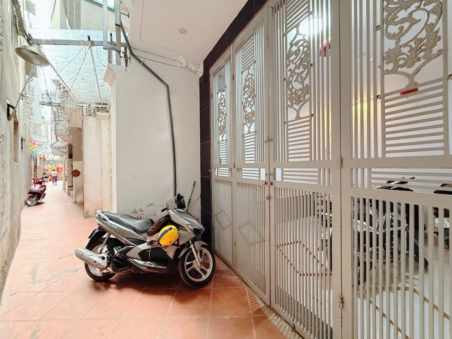 Bán nhà Định Công Thượng - diện tích 40m2 4 tầng - Nhà dòng tiền - giá 10 tỷ