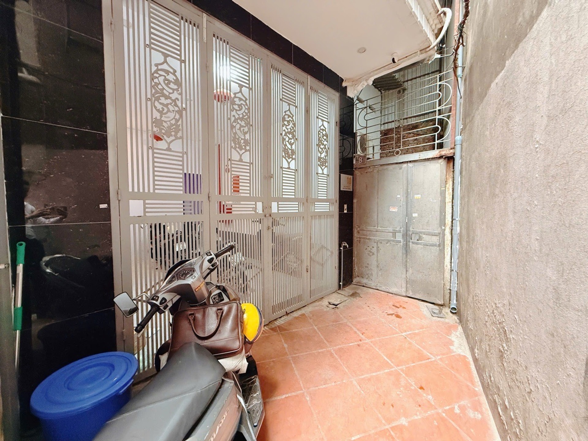 Bán nhà Định Công Thượng - diện tích 40m2 4 tầng - Nhà dòng tiền - giá 10 tỷ