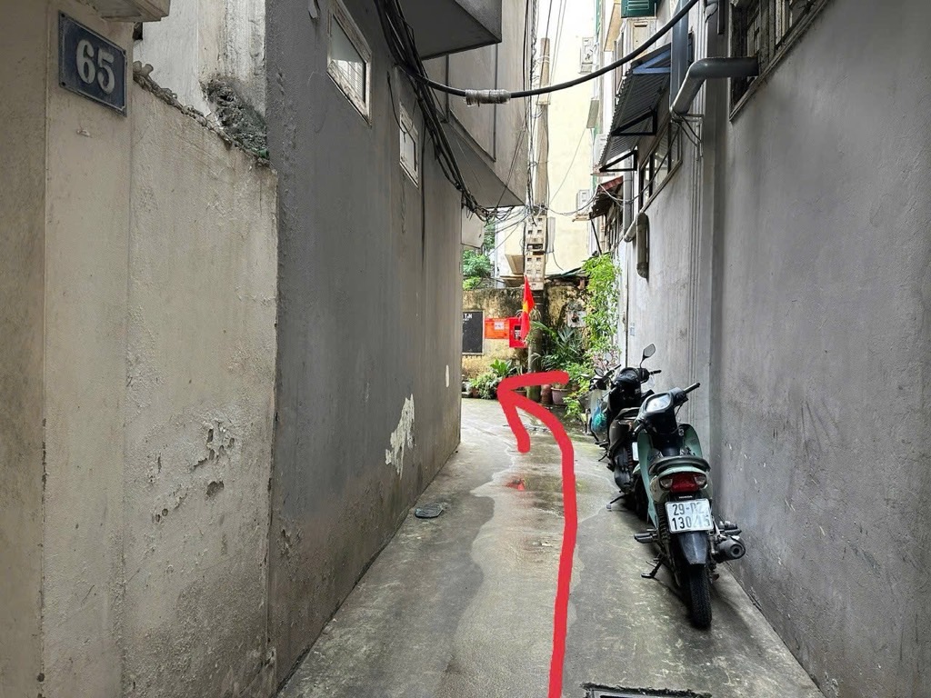 Bán nhà Bạch Mai - diện tích 41m2 3 tầng - Ô TÔ SÁT NHÀ - giá 9,5 tỷ
