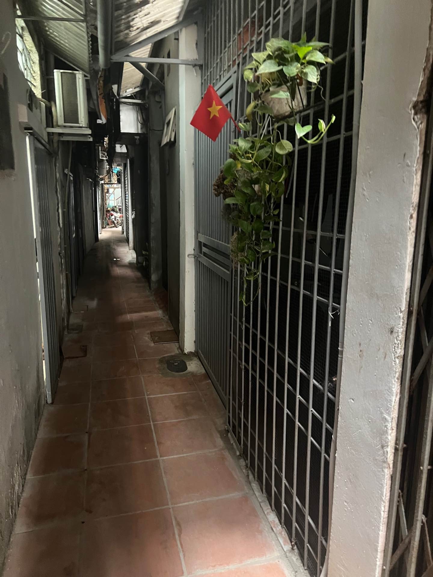 Bán nhà Trần Khát Chân - diện tích 35m2 2 tầng - Ngõ thông kinh doanh - giá 8 tỷ