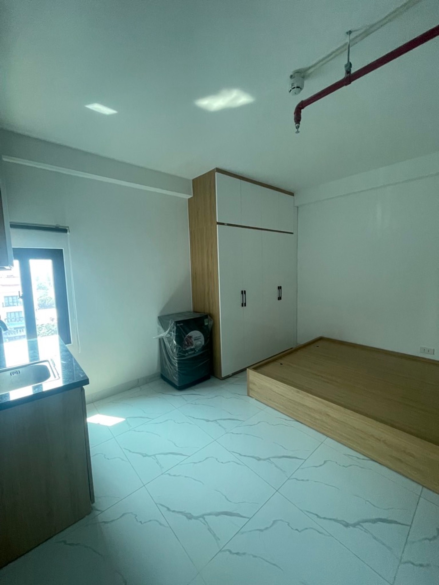 Bán nhà Lĩnh Nam - diện tích 50m2 6 tầng - Nhà mới, cho thuê 50tr/tháng - giá 12,5 tỷ