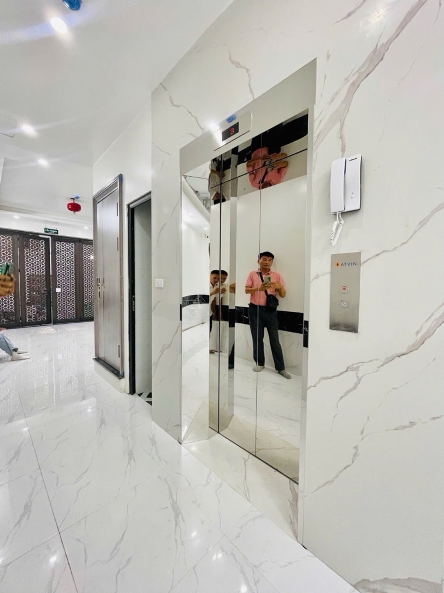 Bán nhà Kim Ngưu - diện tích 55m2 6 tầng - gần ô tô - giá 14,6 tỷ