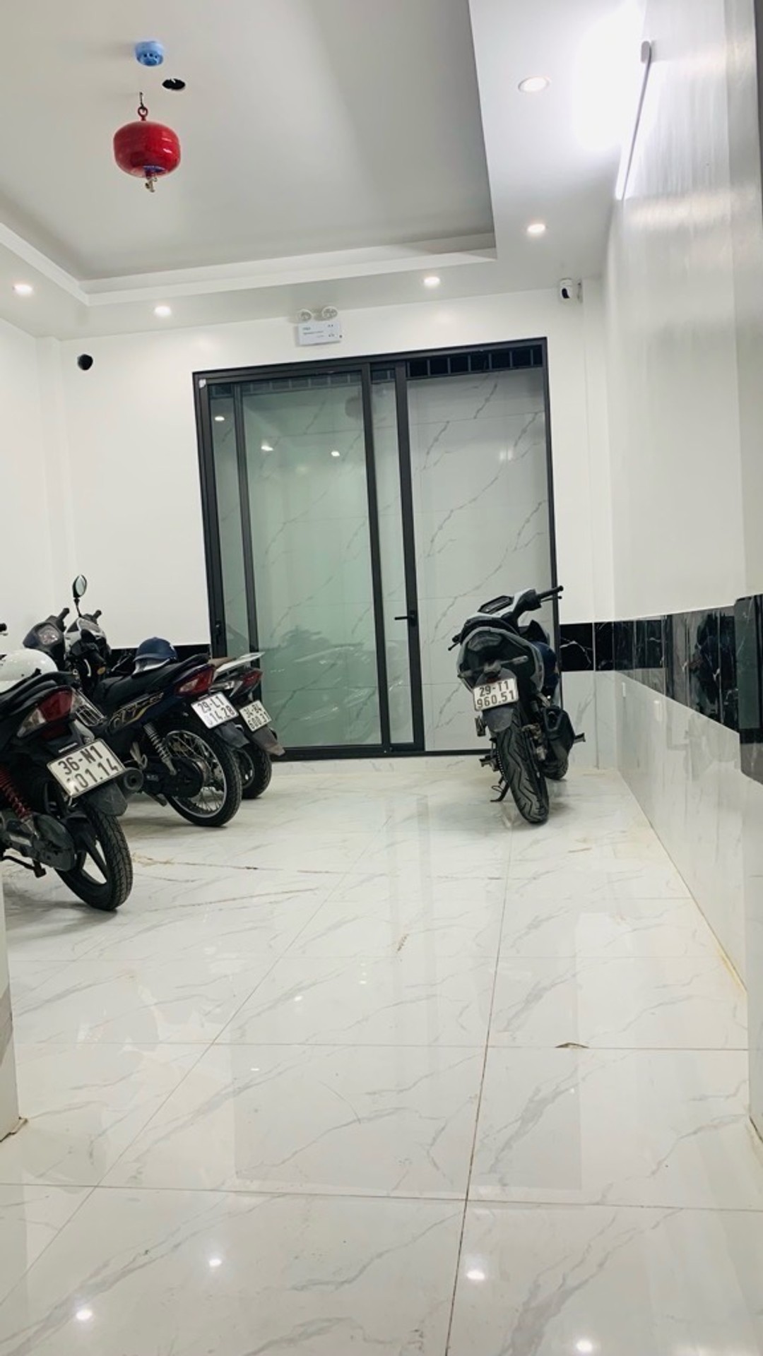 Bán nhà Kim Ngưu - diện tích 55m2 6 tầng - gần ô tô - giá 14,6 tỷ
