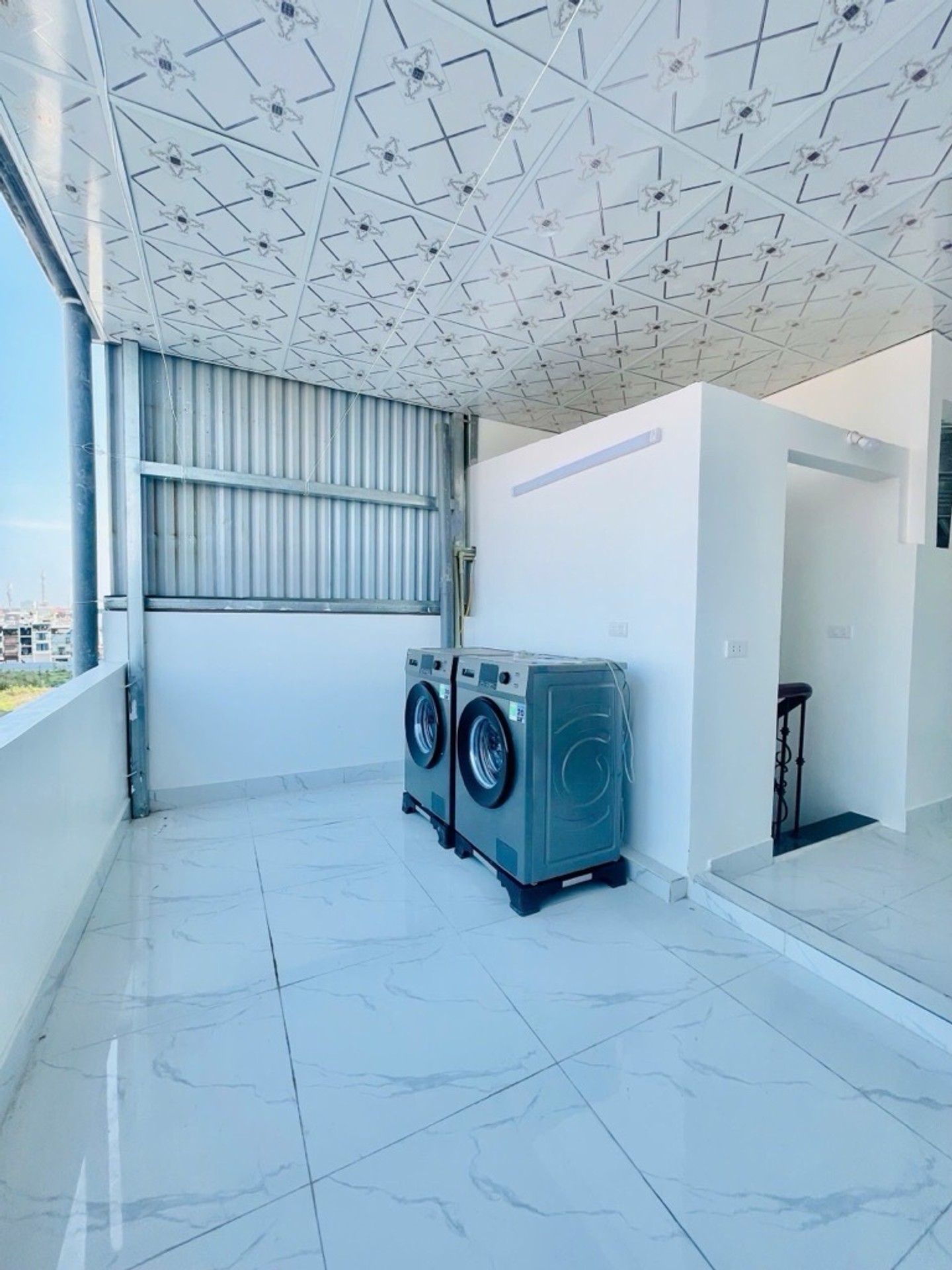 Bán nhà Kim Ngưu - diện tích 55m2 6 tầng - gần ô tô - giá 14,6 tỷ