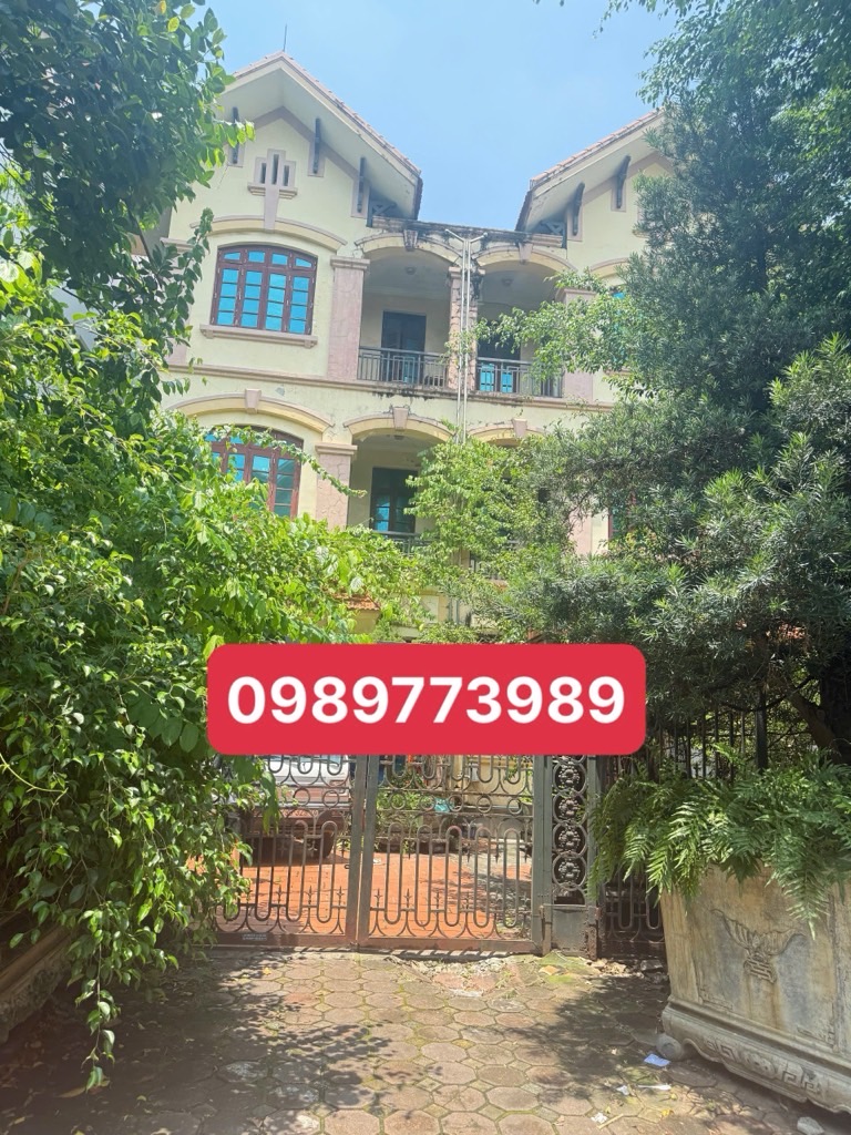 Bán nhà Bán đảo Linh Đàm - diện tích 250m2 4 tầng - Biệt thự siêu VIP - giá 73 tỷ