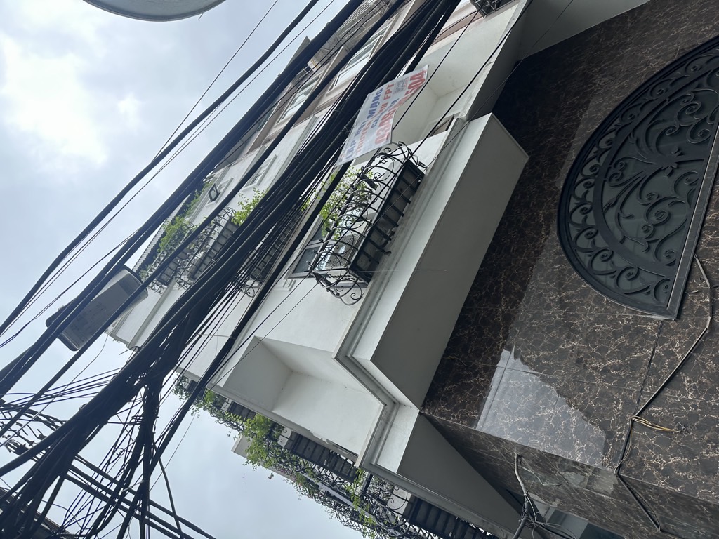 Bán nhà Trần Duy Hưng - diện tích 101m2 7 tầng - Khách sạn full nội thất đẳng cấp - giá 32 tỷ