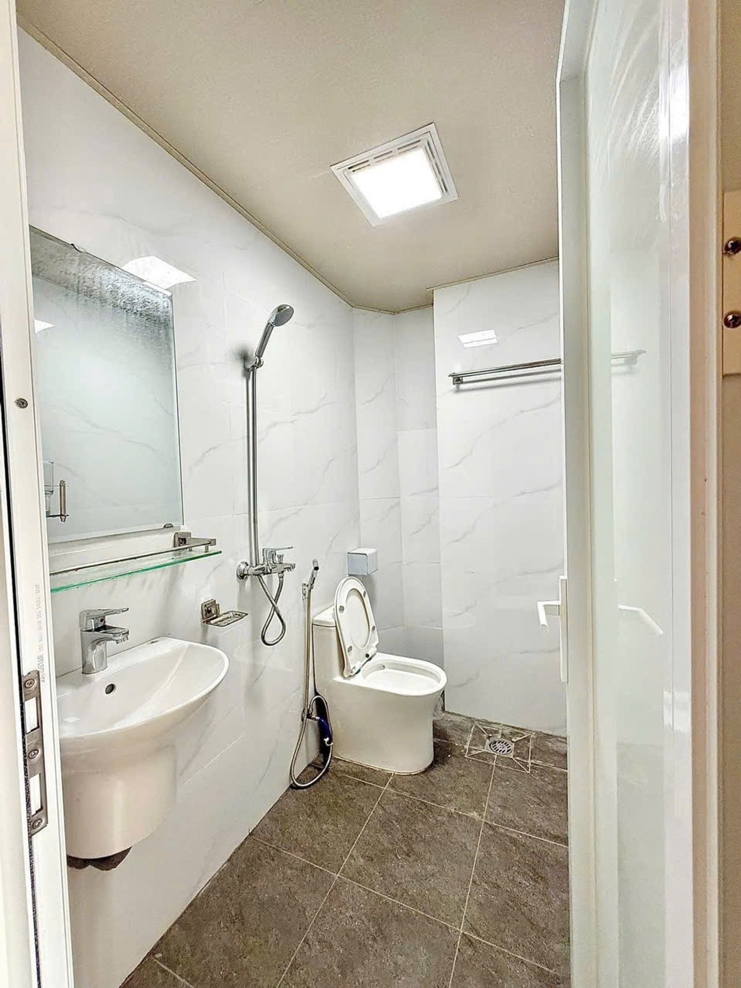 Bán nhà Giáp Nhất - diện tích 80m2 7 tầng - Thang máy - giá 22 tỷ