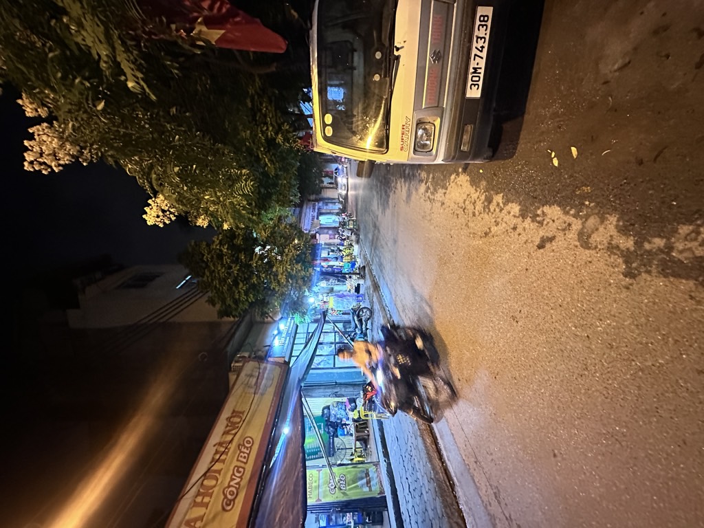 Bán nhà Minh Khai - diện tích 82.5m2 1 tầng - ô tô tránh - giá 31,95 tỷ