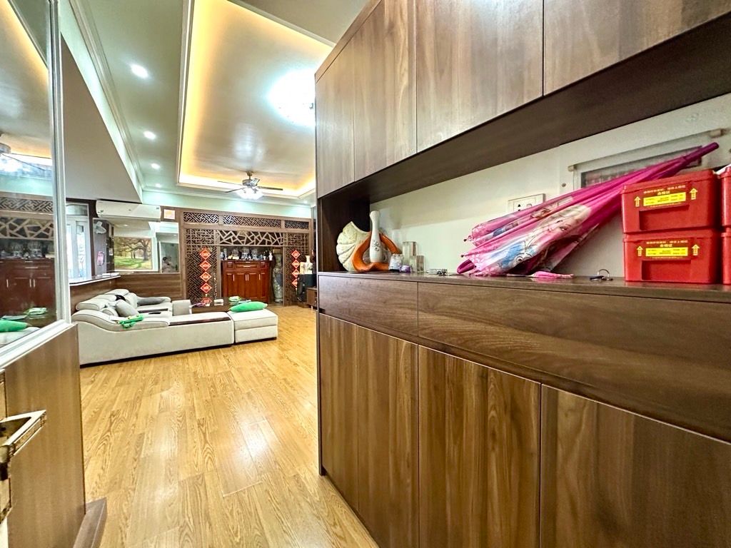 Bán nhà Nguyễn Đức Cảnh - diện tích 130m2 21 tầng - Căn lô góc 2 mặt thoáng - giá 8,5 tỷ