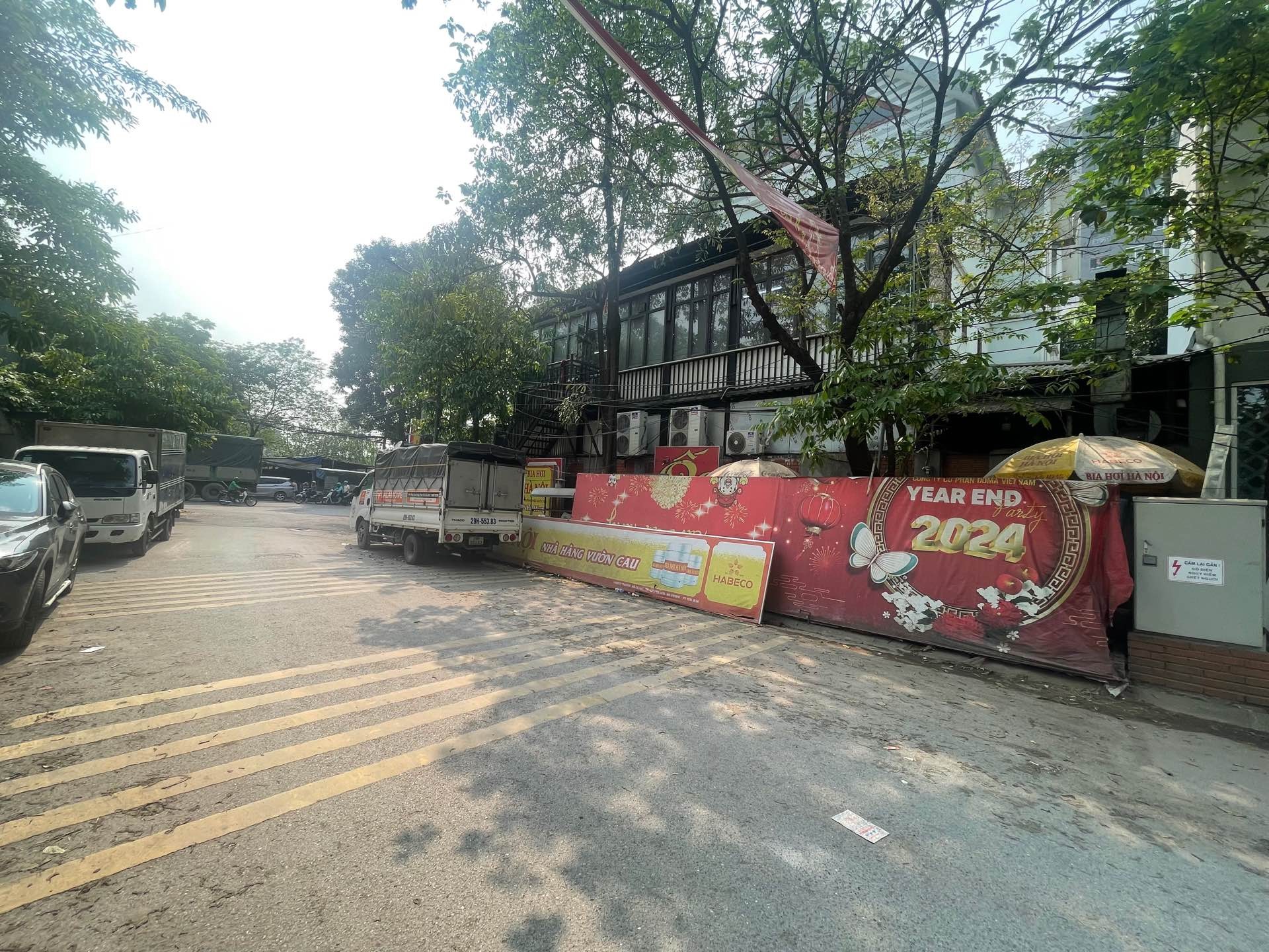 Bán nhà Đại Mỗ - diện tích 198m2 3 tầng - Lô góc 2 mặt thoáng - giá 16,5 tỷ