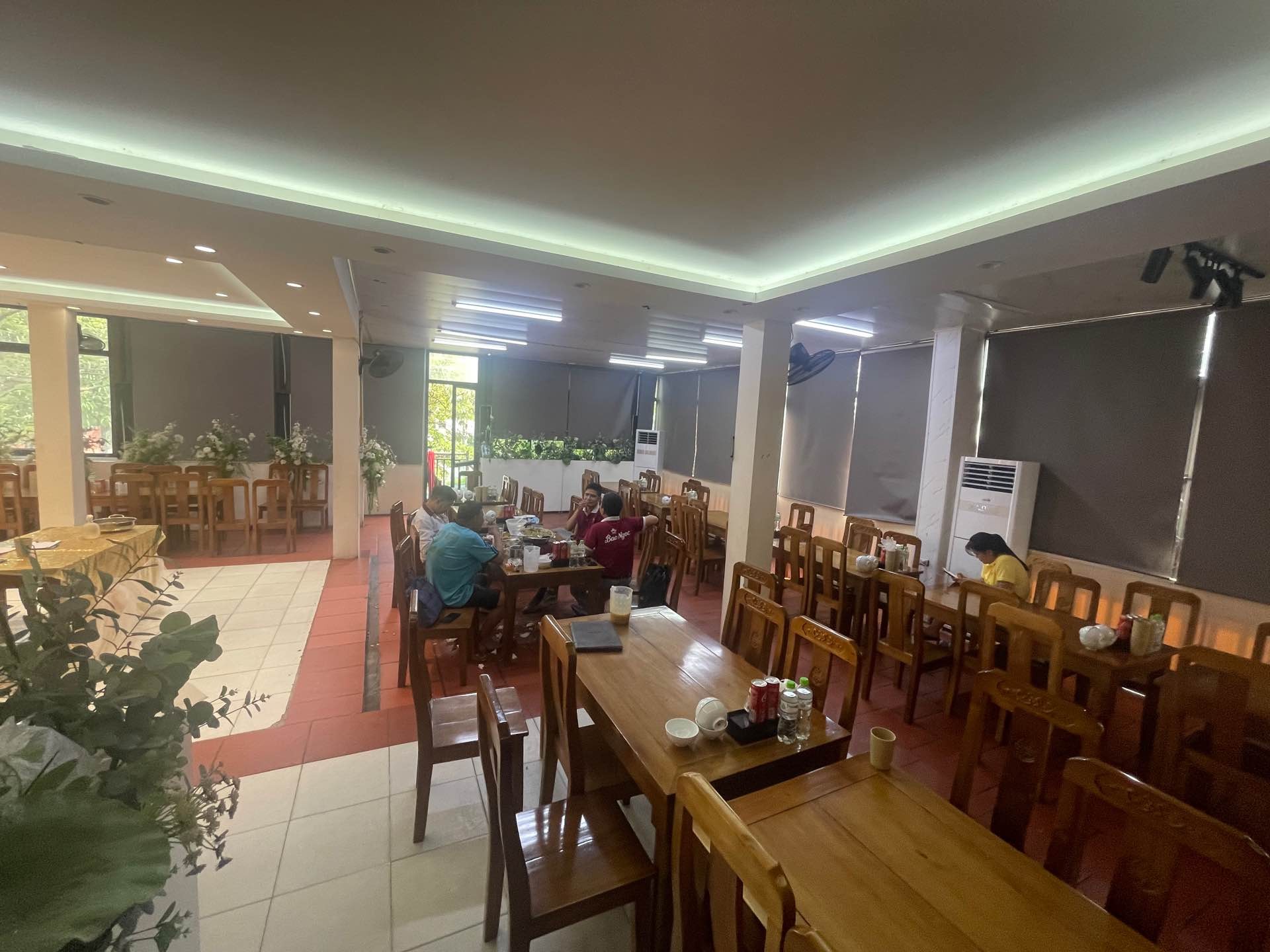 Bán nhà Đại Mỗ - diện tích 198m2 3 tầng - Lô góc 2 mặt thoáng - giá 16,5 tỷ