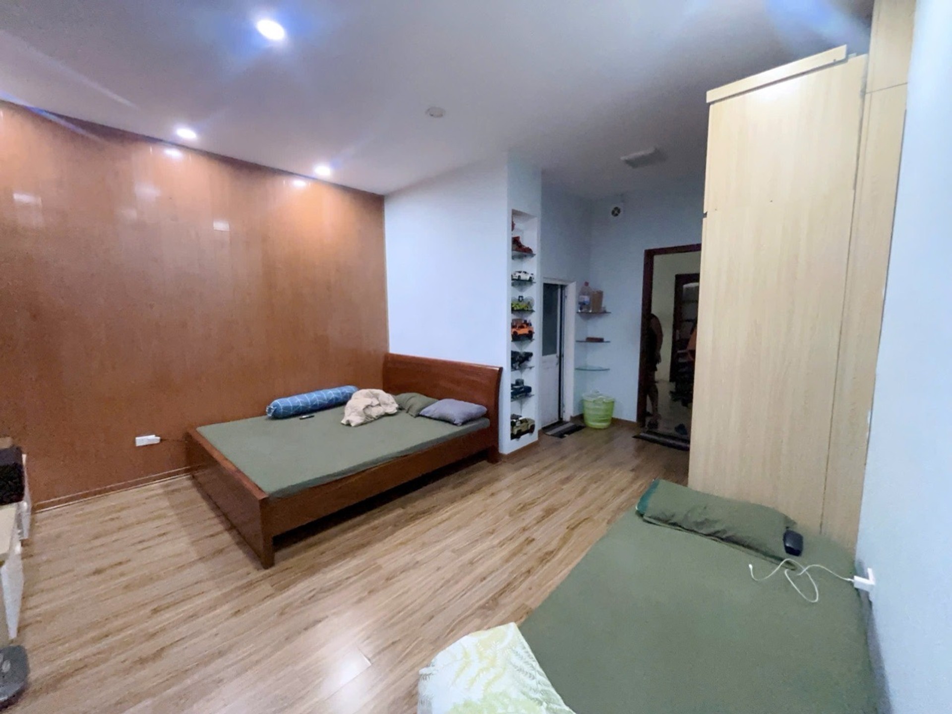 Bán nhà Hai Bà Trưng - diện tích 74m2 6 tầng - 2 mặt ngõ - giá 18,3 tỷ