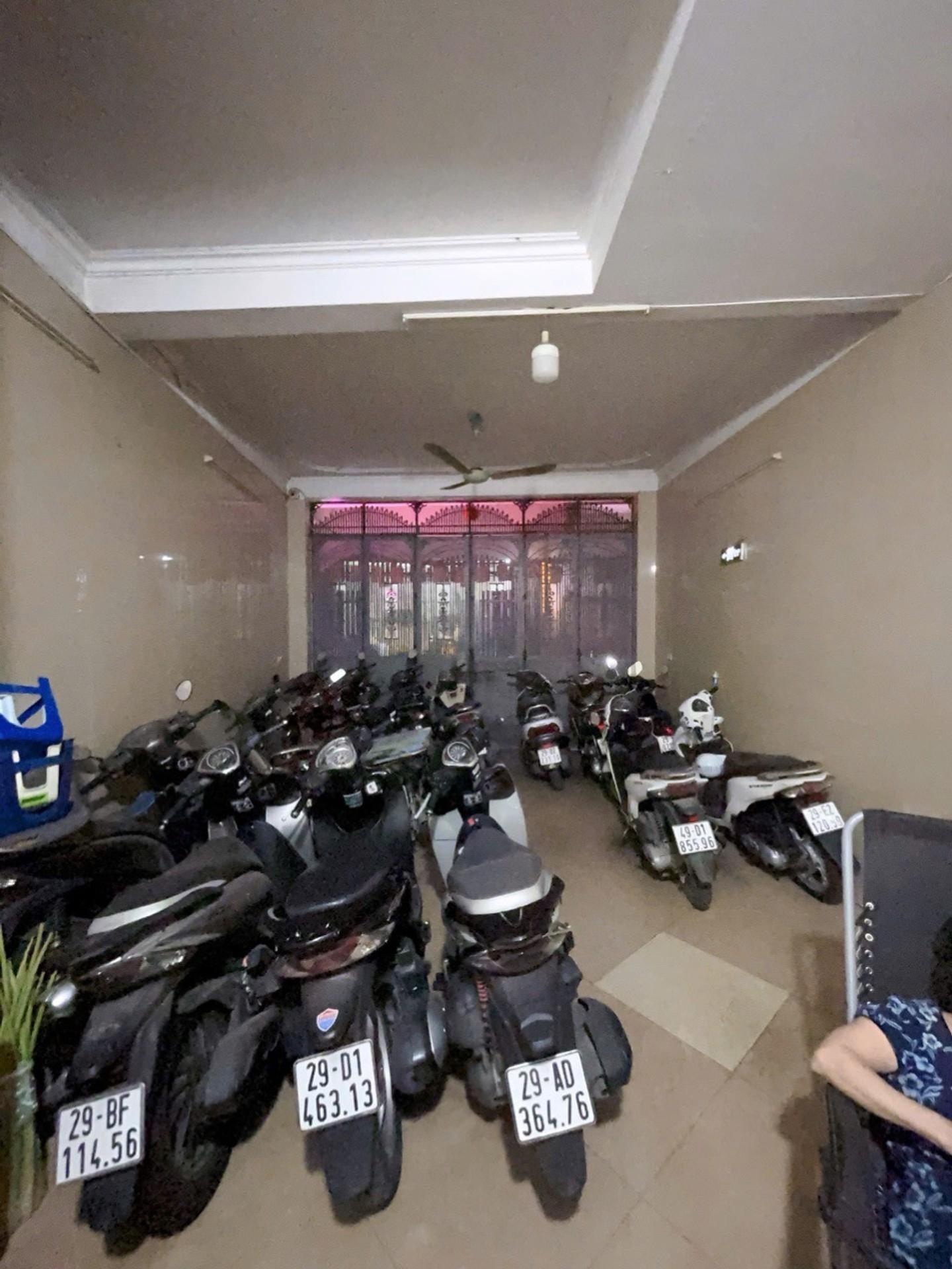 Bán nhà Hai Bà Trưng - diện tích 74m2 6 tầng - 2 mặt ngõ - giá 18,3 tỷ