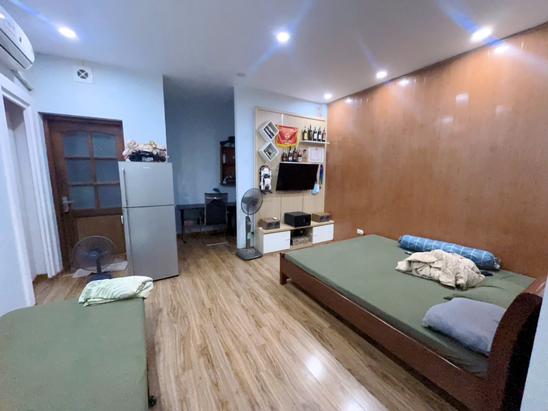 Bán nhà Hai Bà Trưng - diện tích 74m2 6 tầng - 2 mặt ngõ - giá 18,3 tỷ