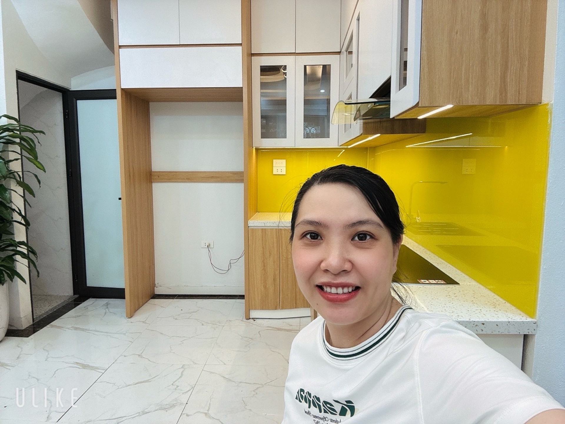 Bán nhà Định Công Thượng - diện tích 33m2 5 tầng - 3 mặt thoáng - giá 8,98 tỷ