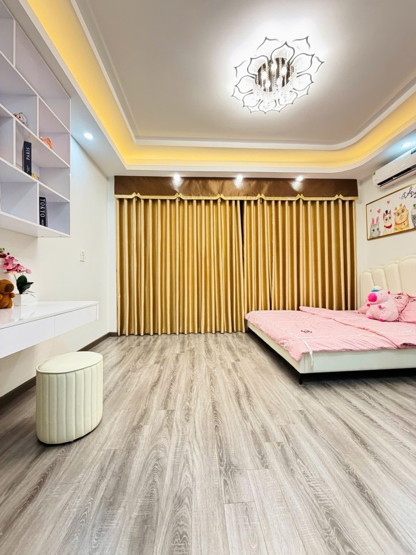 Bán nhà Định Công Thượng - diện tích 33m2 5 tầng - 3 mặt thoáng - giá 8,98 tỷ