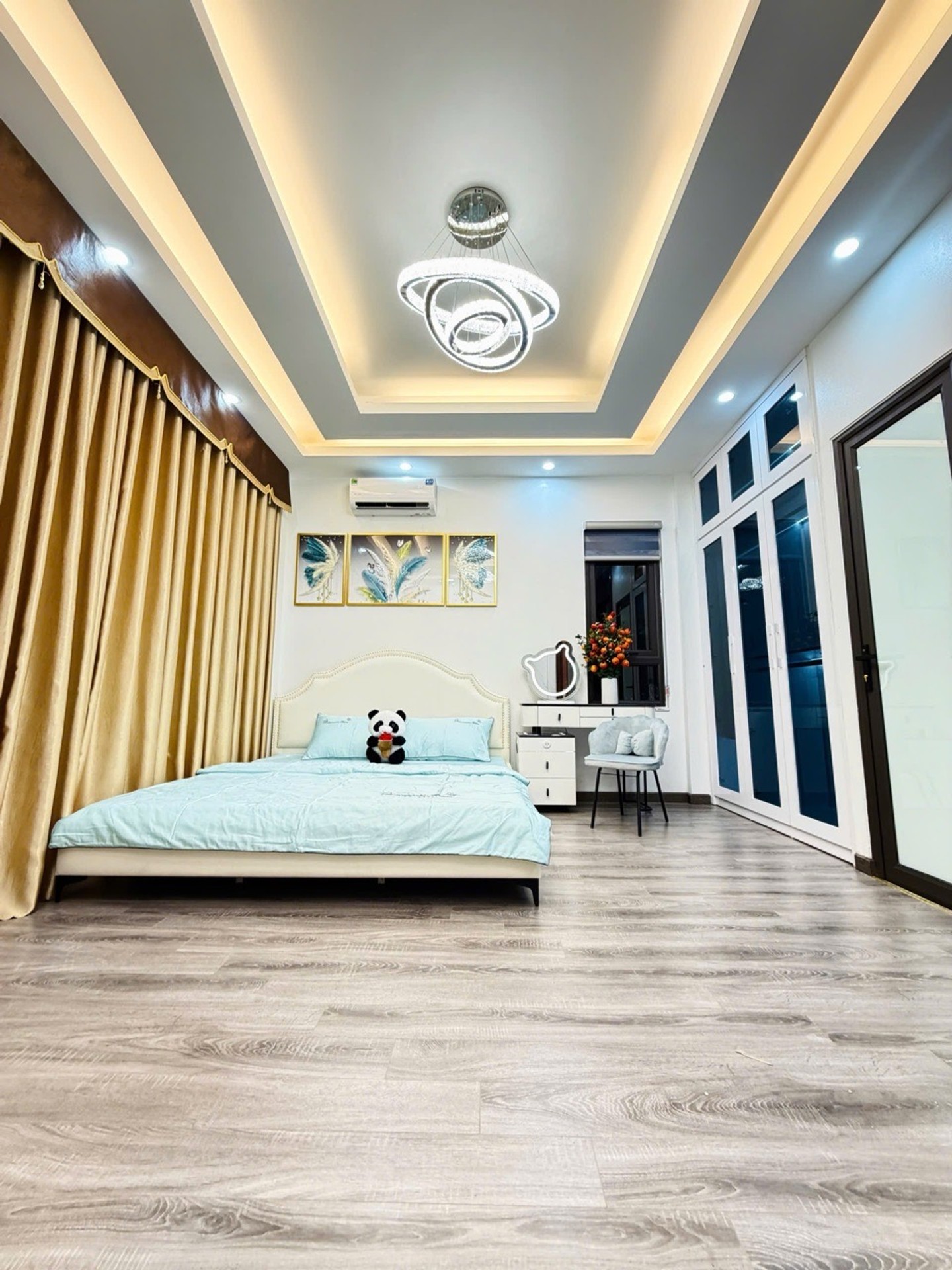 Bán nhà Định Công Thượng - diện tích 33m2 5 tầng - 3 mặt thoáng - giá 8,98 tỷ