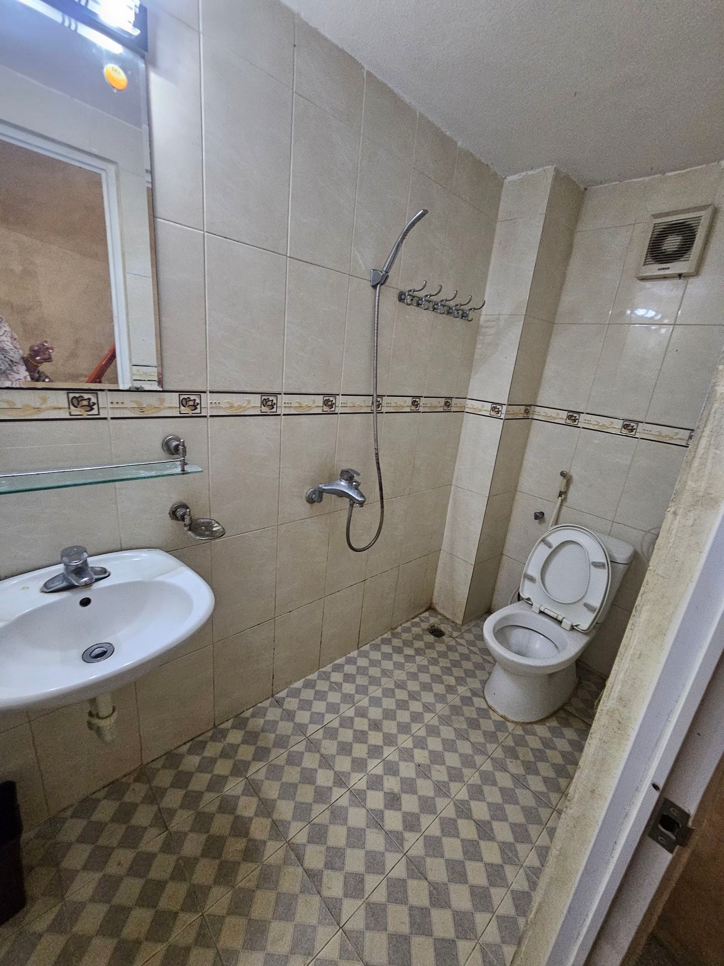Bán nhà Tam Trinh - diện tích 30m2 5 tầng - Ô TÔ 60M - giá 7,36 tỷ