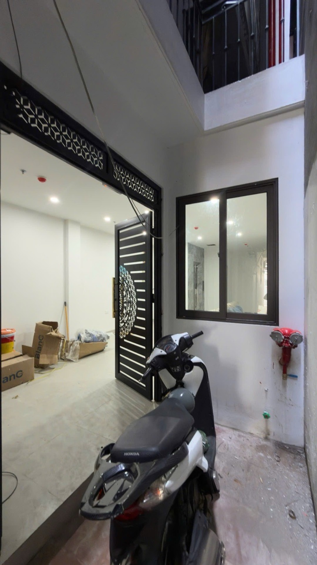 Bán nhà Định Công Thượng - diện tích 45m2 6 tầng - Căn hộ dịch vụ cao cấp - giá 12,3 tỷ