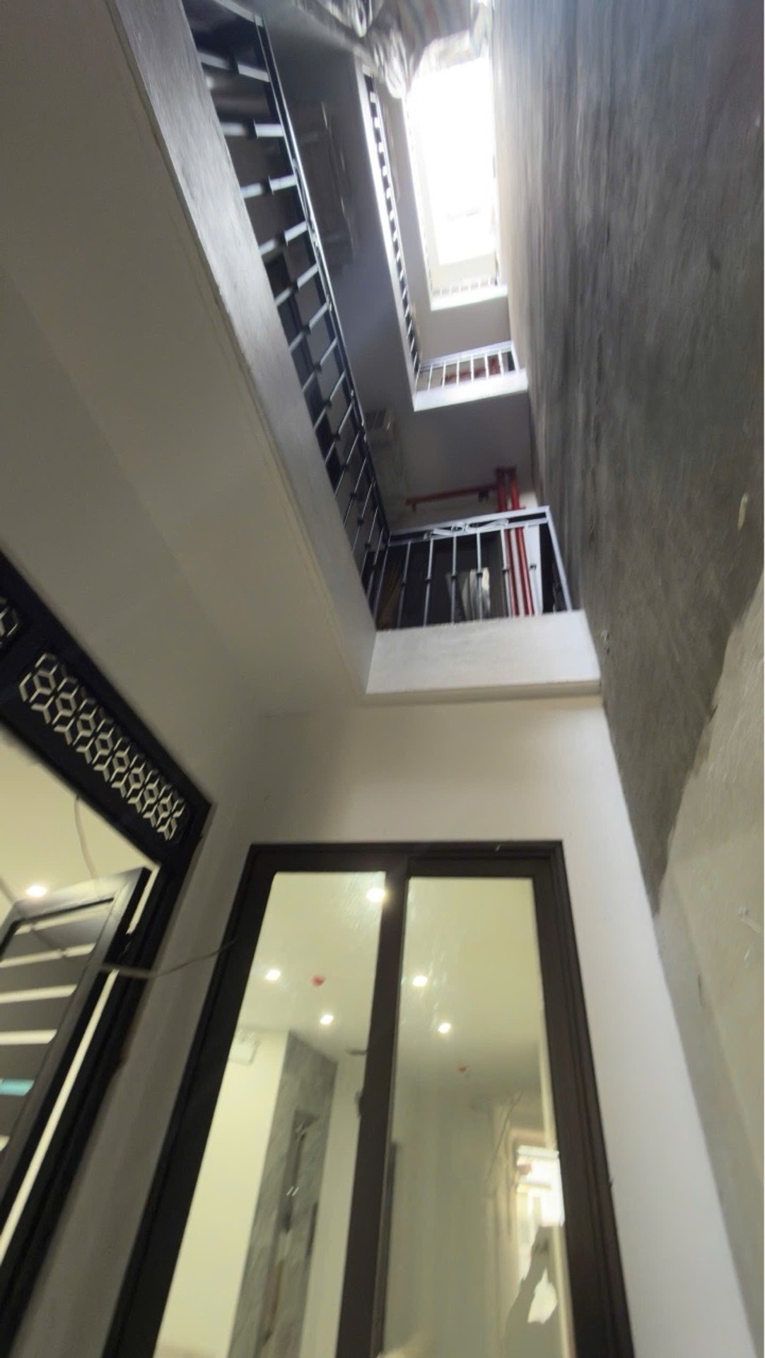 Bán nhà Định Công Thượng - diện tích 45m2 6 tầng - Căn hộ dịch vụ cao cấp - giá 12,3 tỷ