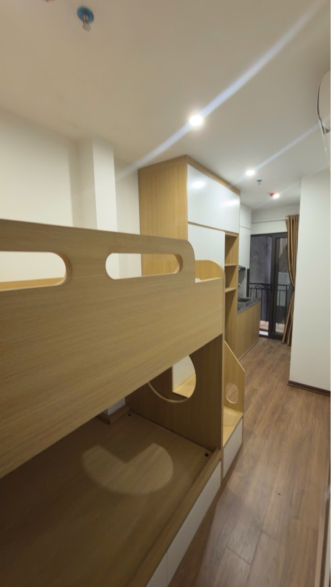 Bán nhà Định Công Thượng - diện tích 45m2 6 tầng - Căn hộ dịch vụ cao cấp - giá 12,3 tỷ
