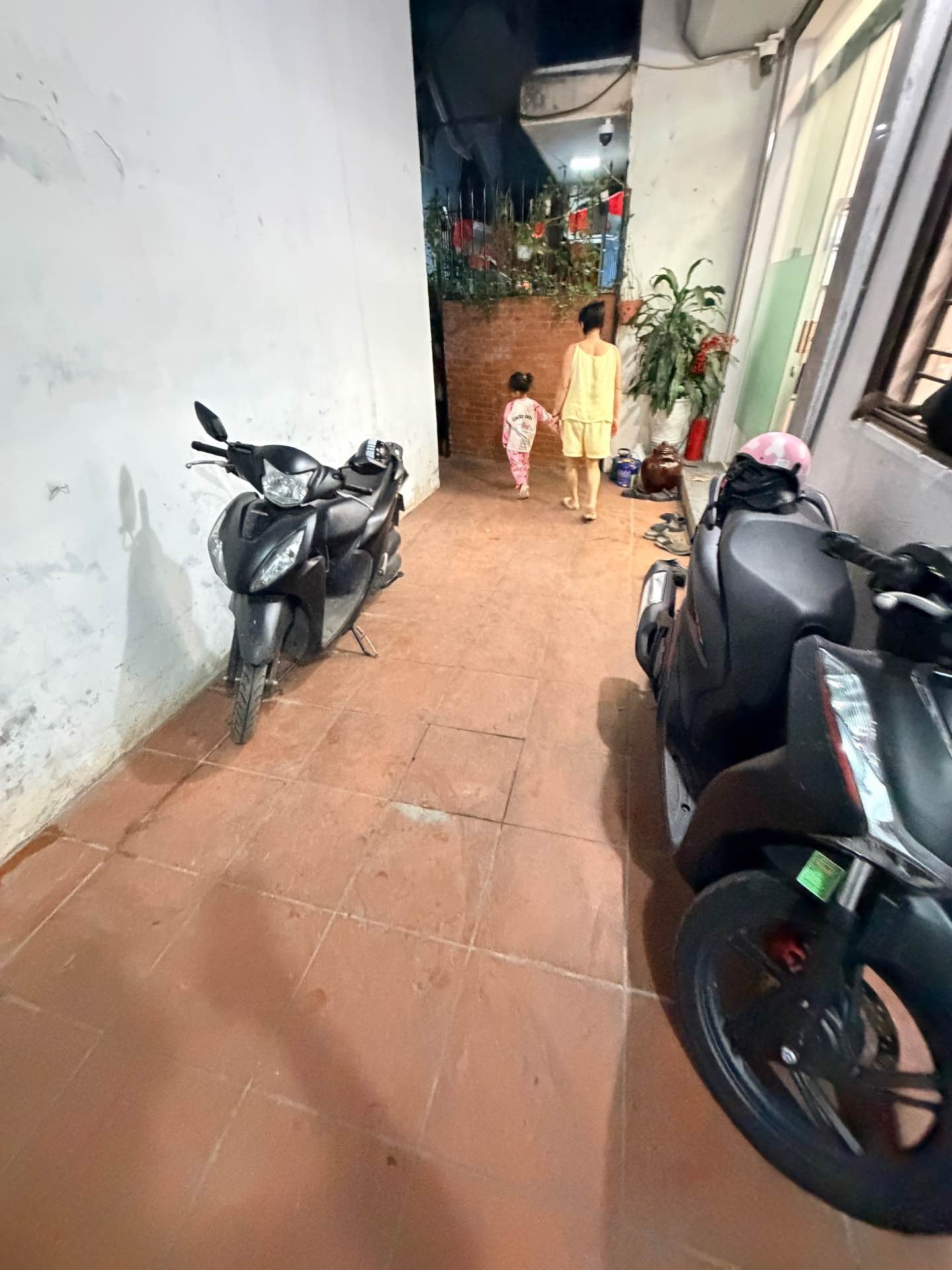 Bán nhà Thọ Lão - diện tích 44m2 4 tầng - Nhà khung cột, đầu tư sửa bán - giá 8,9 tỷ