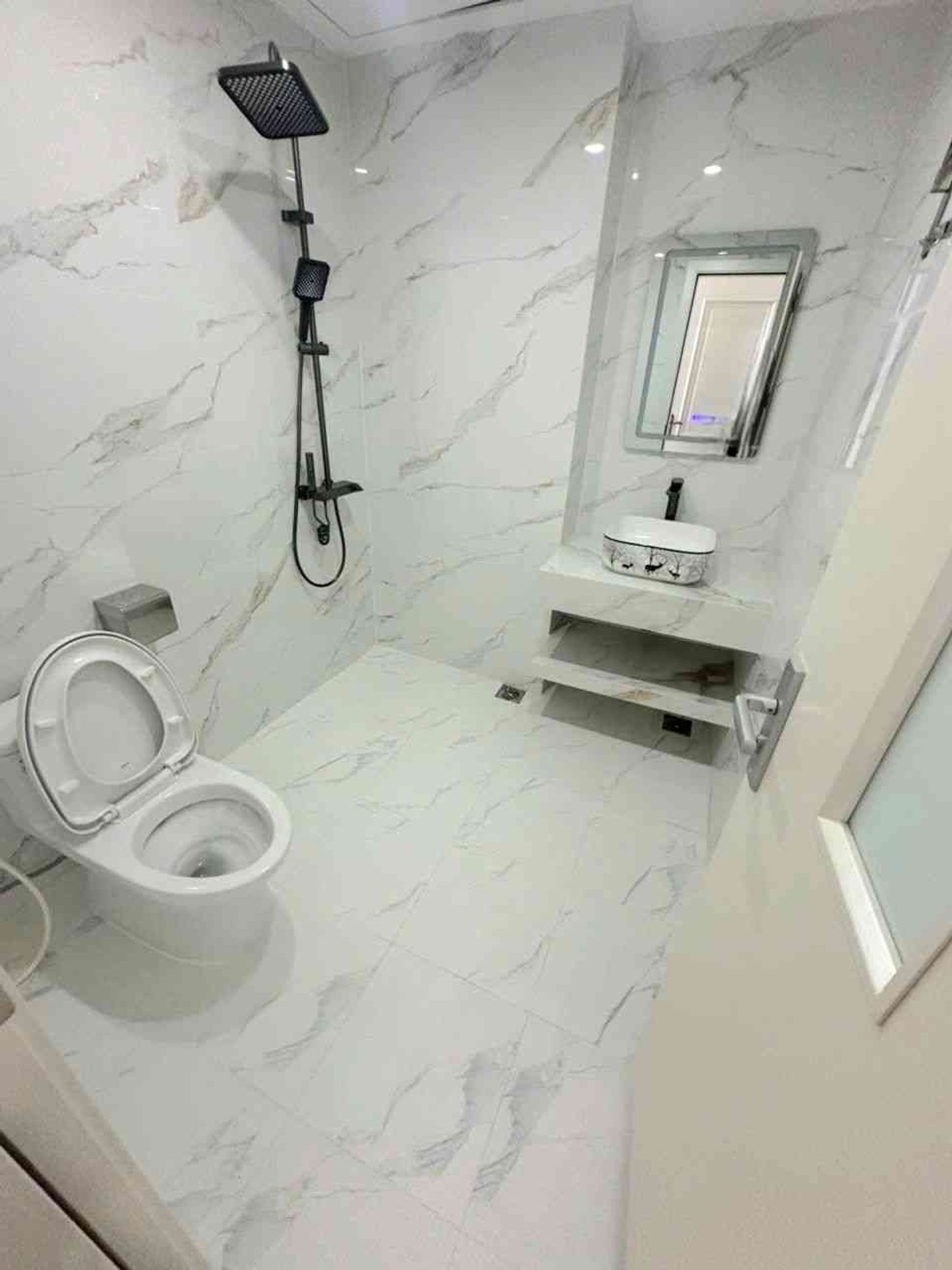 Bán nhà Nguyễn Chính - diện tích 46m2 7 tầng - Ô tô tránh - giá 17,6 tỷ
