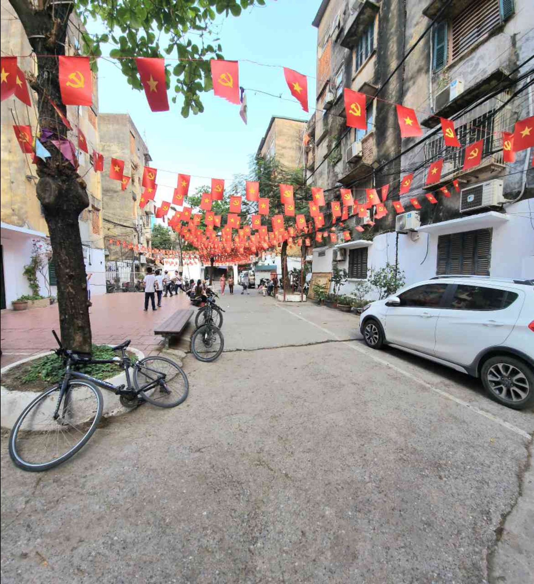Bán nhà Nguyễn Chính - diện tích 46m2 7 tầng - Ô tô tránh - giá 17,6 tỷ