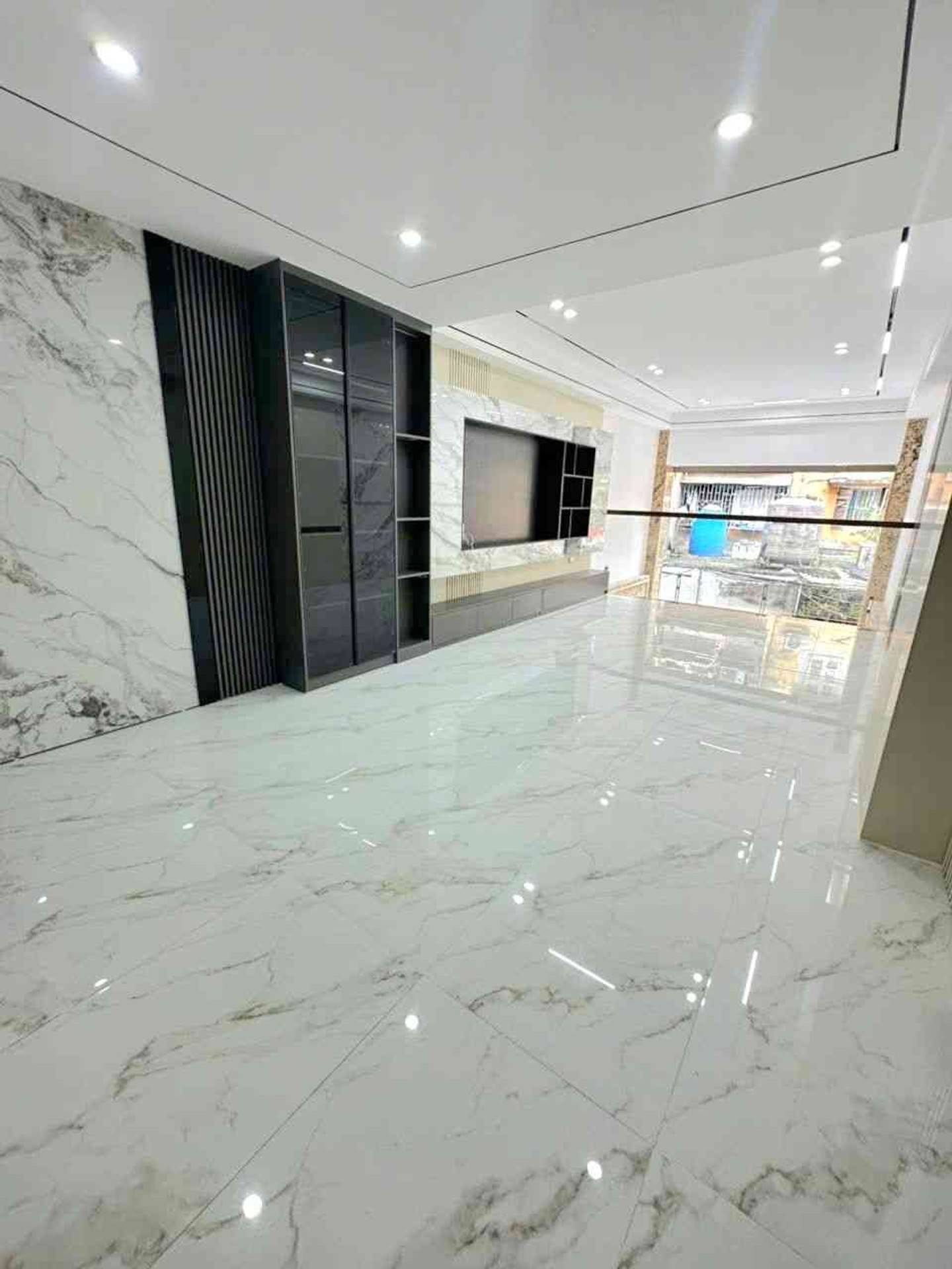 Bán nhà Nguyễn Chính - diện tích 46m2 7 tầng - Ô tô tránh - giá 17,6 tỷ