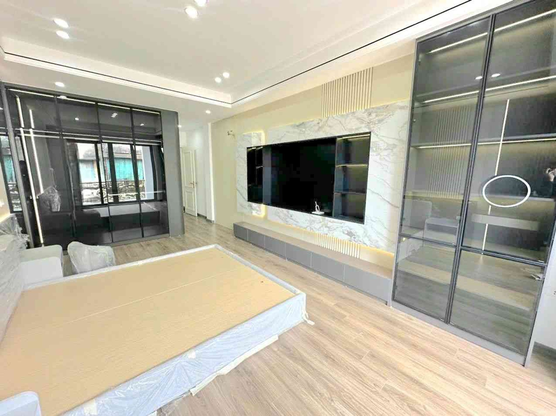 Bán nhà Nguyễn Chính - diện tích 46m2 7 tầng - Ô tô tránh - giá 17,6 tỷ