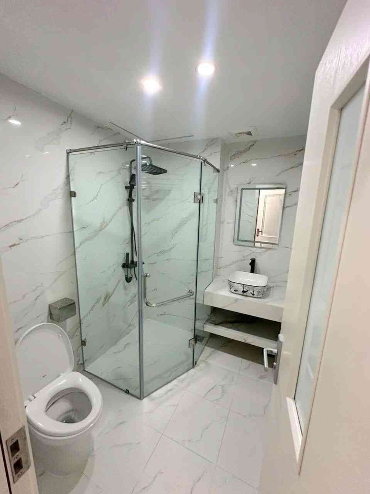 Bán nhà Nguyễn Chính - diện tích 46m2 7 tầng - Ô tô tránh - giá 17,6 tỷ