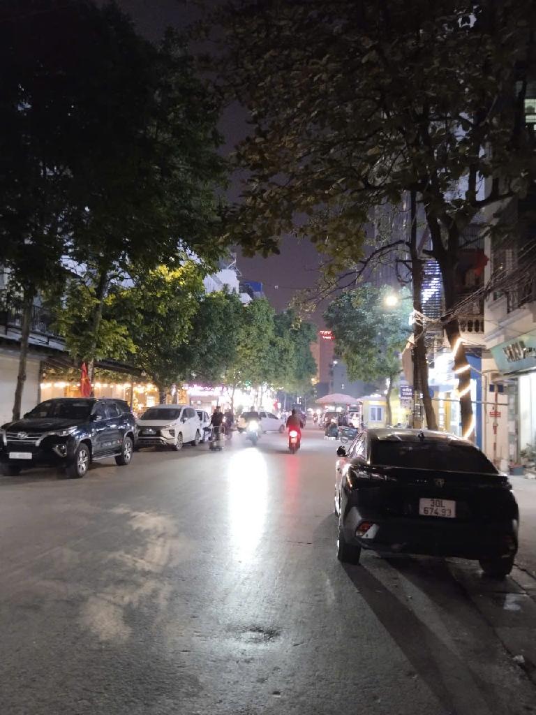 Bán nhà Minh Khai - diện tích 95m2 4 tầng - Ô TÔ TRÁNH - giá 35 tỷ